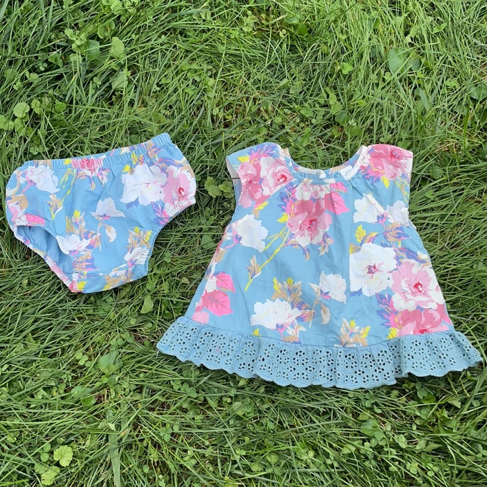 Baby Gap 2 piece